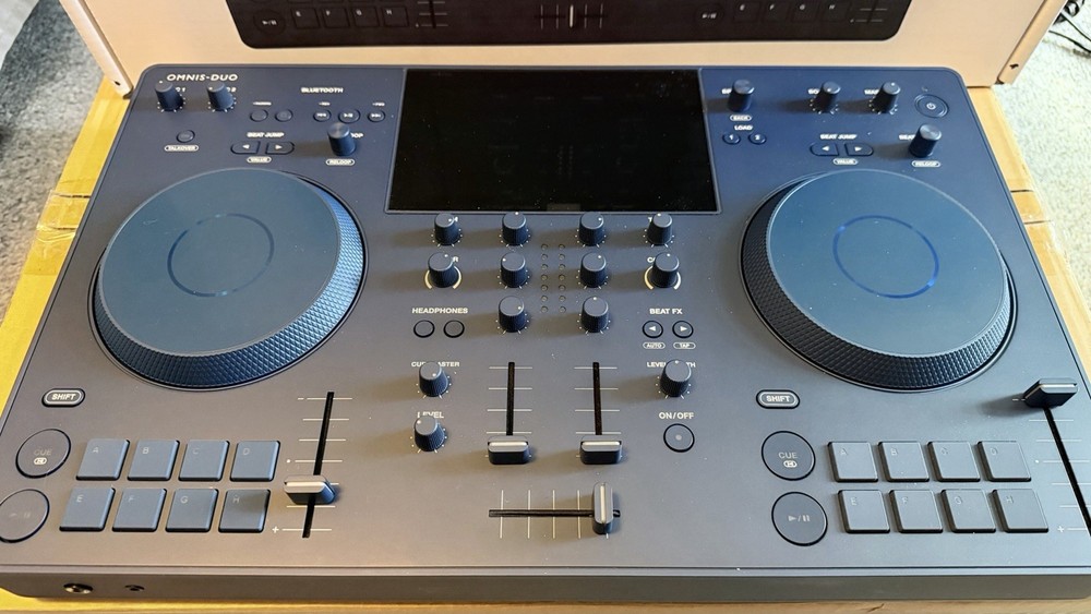 alphatheta omnis duo