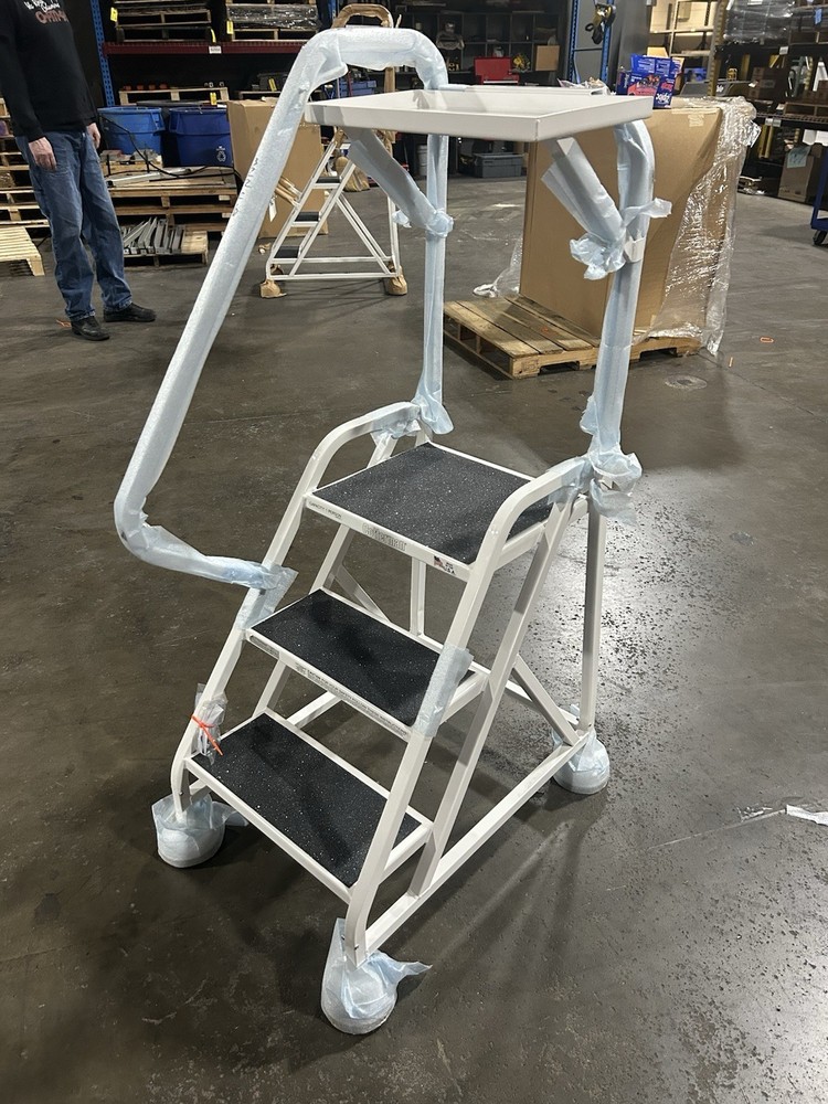 New Cotterman 3 Step Ladder-450 Capacity