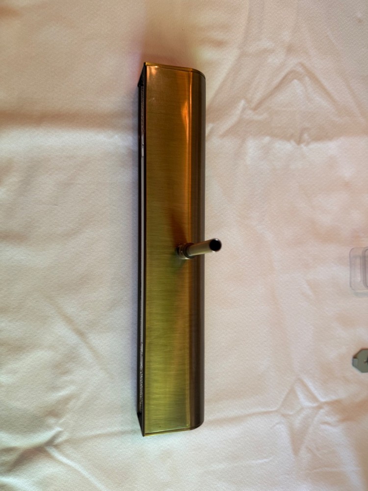 art light battery operated brushed gold