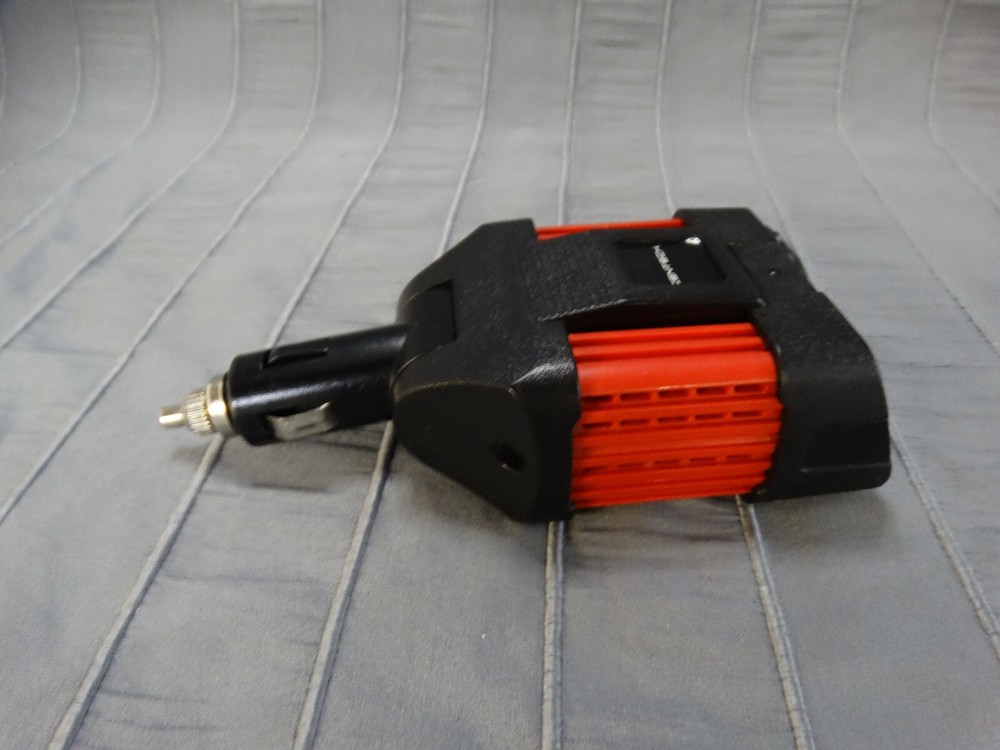 Cen-Tech Power Inverter 80 watts USB port