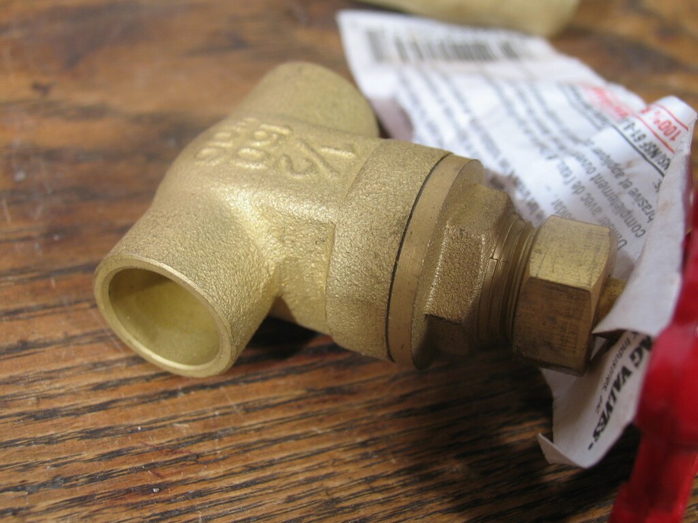 1/2" Gate Valve (MUELLER)