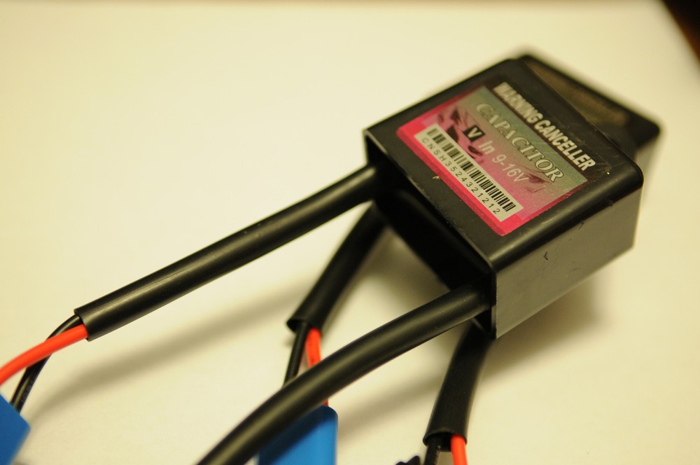 Xenon HID ERROR WARNING CANCELLER CAPACITOR XENON BULB ANTI-FLICKER DECODER SAAB