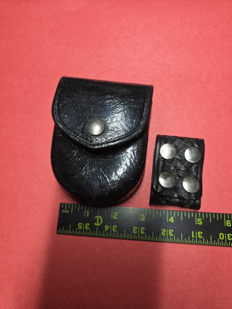 Handcuff Case Safariland  Leather Plus Belt Tuck
