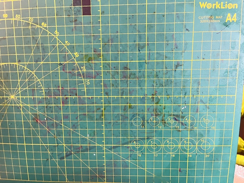 Extra Large 24"x36" Double-Sided Cutting Mat - Eco-Friendly & Scratch Resistant