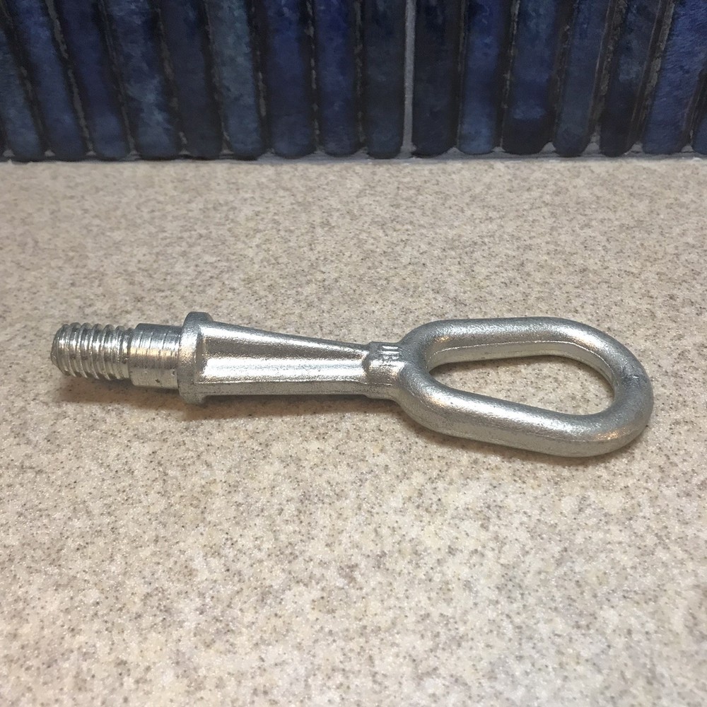 2003 BMW X5 Tow Hook Eye Tool