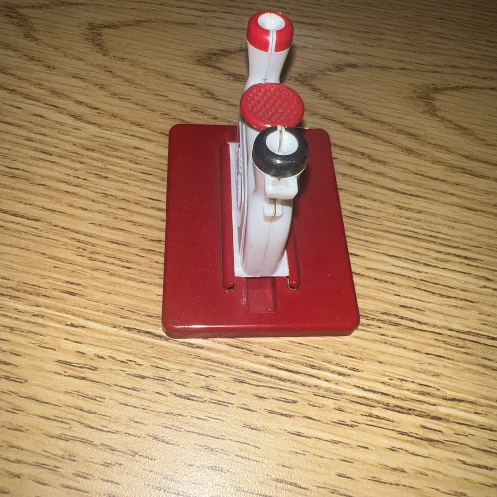 Vintage Needle Threader ULLY