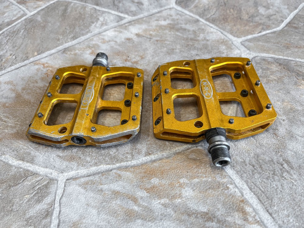 NRG Gold platform pedals