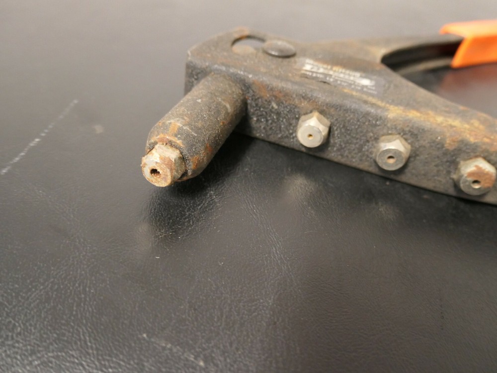 Arrow RH200 Rivet Tool