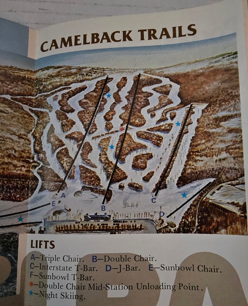 1976/77 CAMELBACK SKI AREA, PA W/ TRAIL MAP INSIDE. MINT