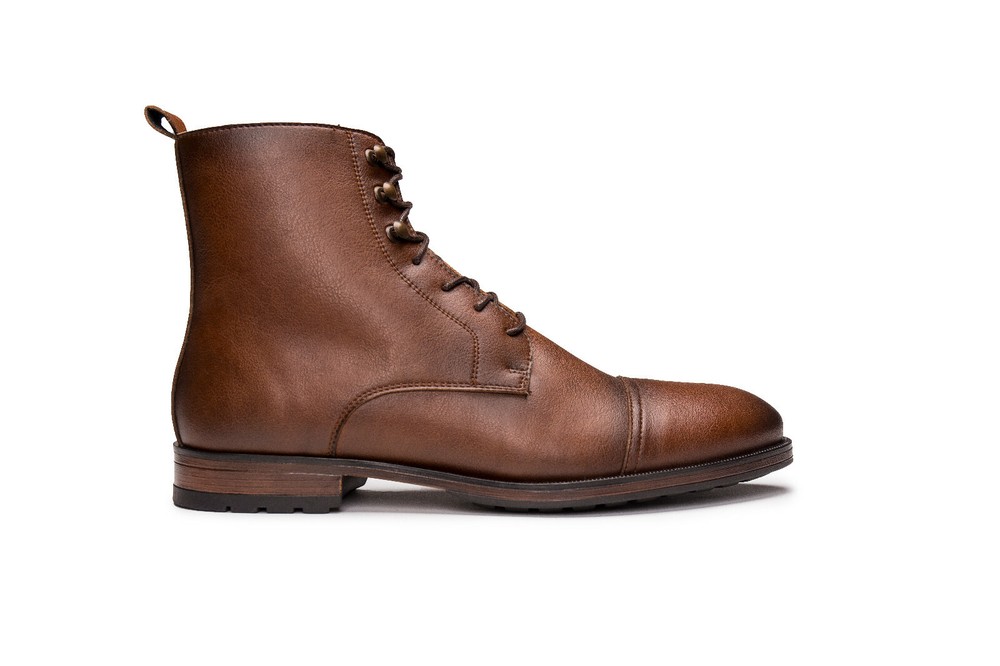 Vegan boot ankle elegant stylish breathable lined with flexible pull-on in brown