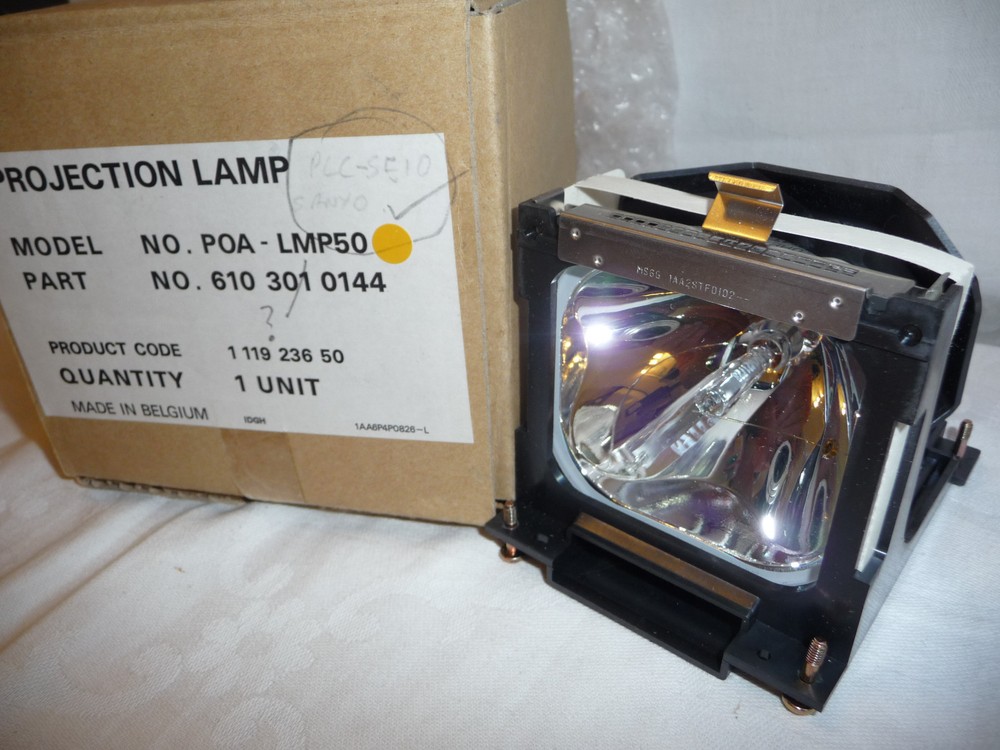 Bulb for SANYO PLC-SE10 PROJECTOR   .. 30