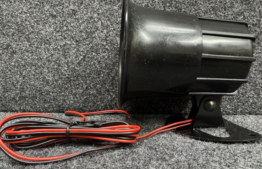 CODE ALARM SIREN NEW-OLD 25-32 YEARS OLD/AUTHENTIC AND ORIGINAL CODE/SUPER LOUD.