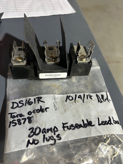 DS161R FUSEABLE LOAD BASE NO LUGS