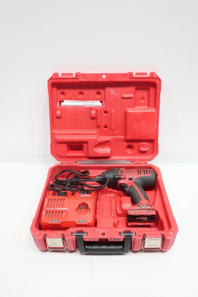 Milwaukee 2601-22 18v Compact Driver/drill Kit