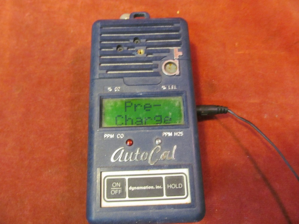 DYNAMATION AUTO CAL AGM-B 502 GAS DETECTOR