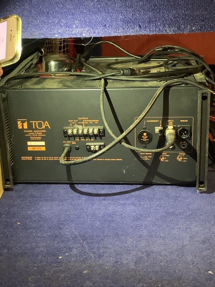 TOA P350M Power Amplifier 450W