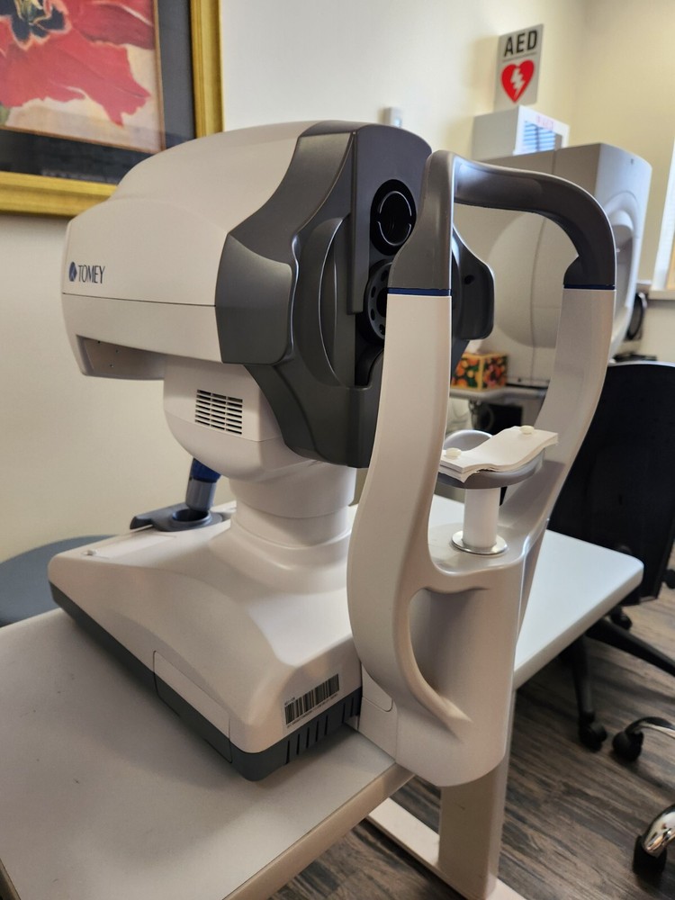 Tomey Autorefractor Keratometer Topographer RT-7000