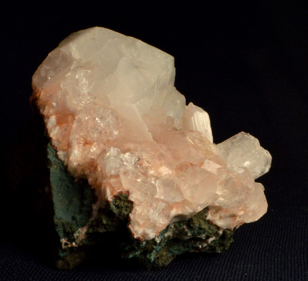 #6925 Apophyllite & Stilbite - India