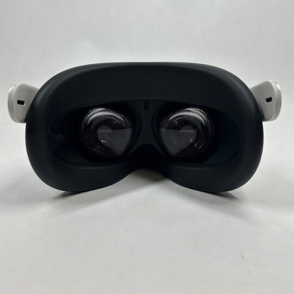 Meta Quest 2 128GB VR System KW49CM