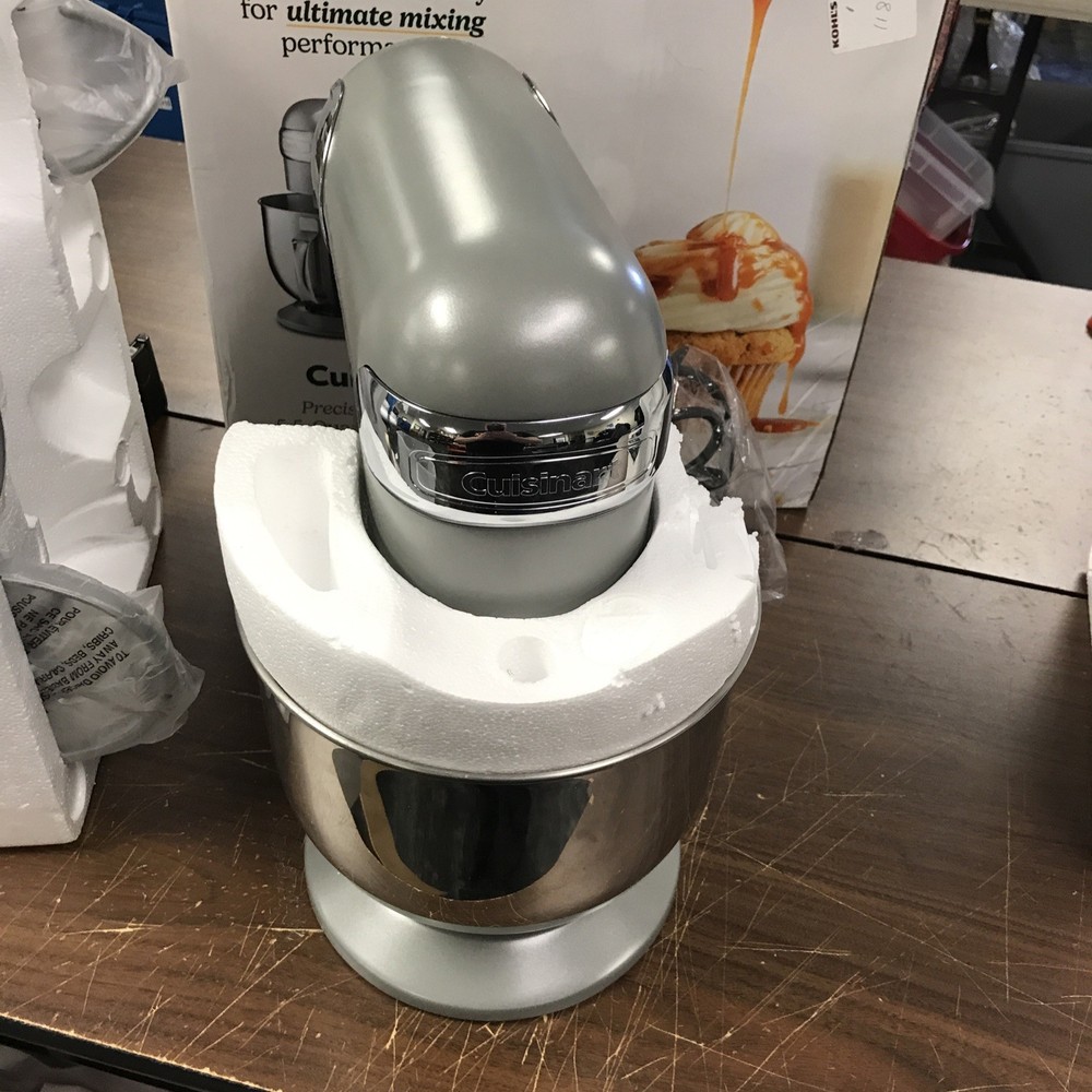 Cuisinart Precision Master 5.5-Quart 12-Speed Stand Mixer - Silver Lining - Open