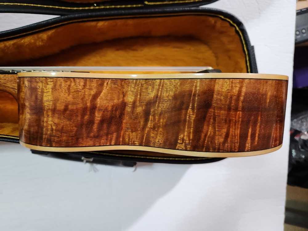 Big Island Ukulele Soprano Mint