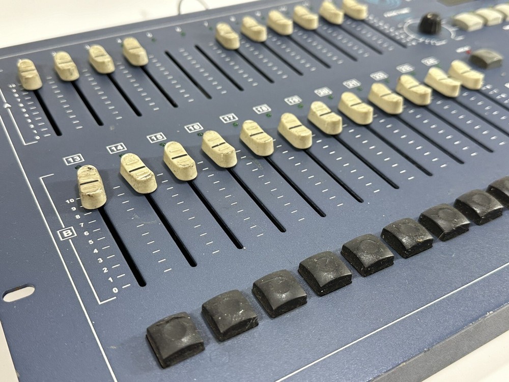 Strand Lighting 100 ~ 12/24 Stage Lighting Controller Console ~ Power Tested