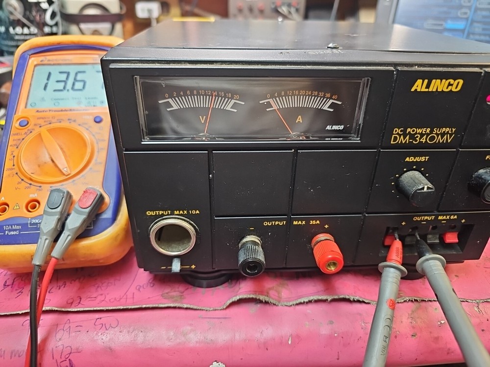 Alinco DM-340MV Adjustable Variable 30A DC Power Supply (works well)