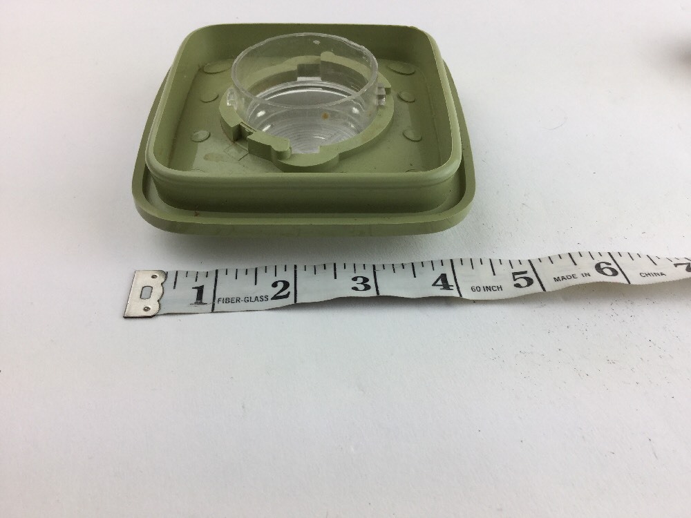 Oster SQUARE GREEN LID FoR BLENDER Nice Shape.