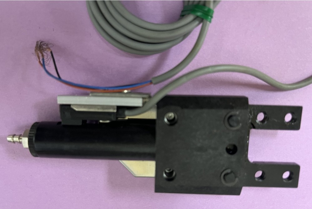 Yushin Parallel Chuck Air Sensor, 18C0454, 50E2