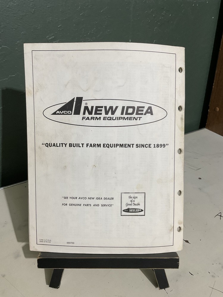 Avco New Idea No. 330 & 331 Three Row Pull Type Gathering Manual No. P-218, ‘72
