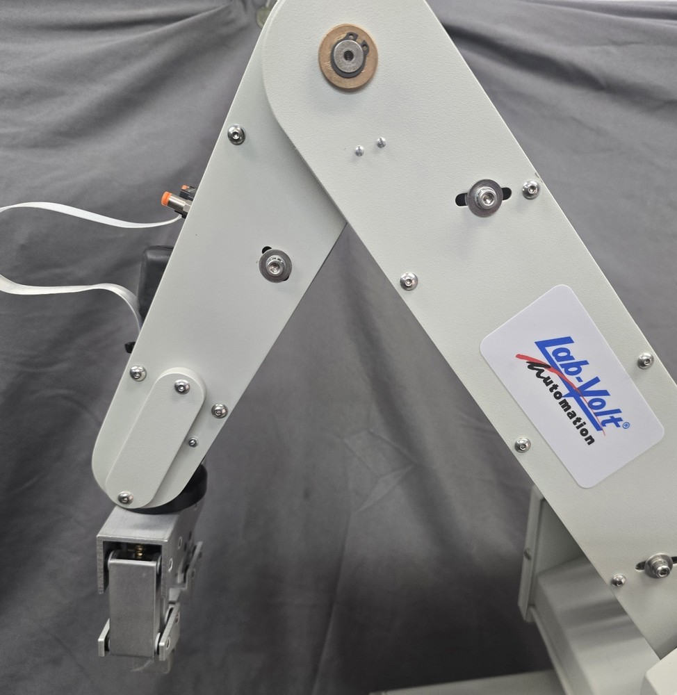 Lab-Volt Automation 5250-A0 Servo Robot Training System