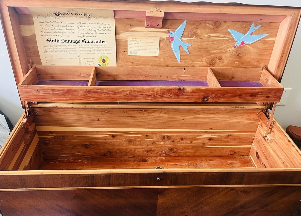 Bluebird Cedar Chest Brown Solid Wood Rectangular Storage Chest Trunk Hinged Lid