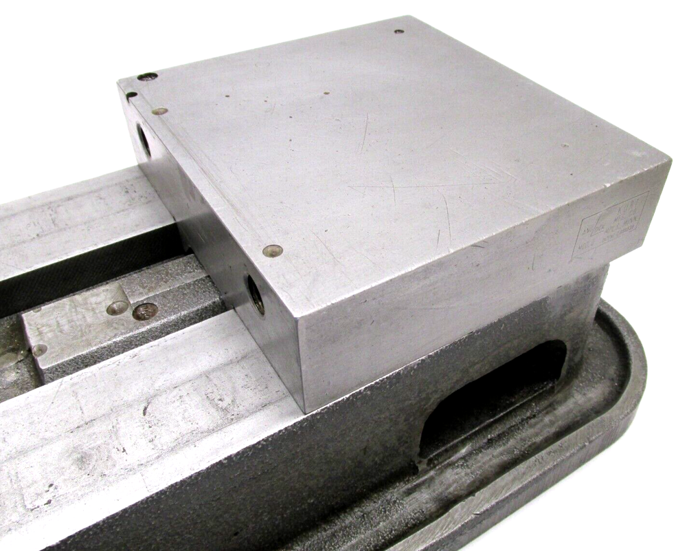KURT ANGLOCK 6" MILLING MACHINE VISE - #D60