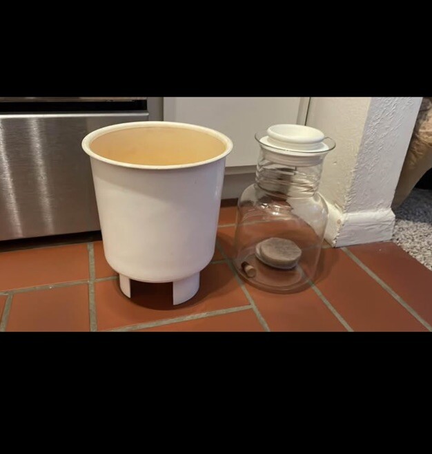 Toddy Cold Brew Coffee Maker System - White used - Read Description