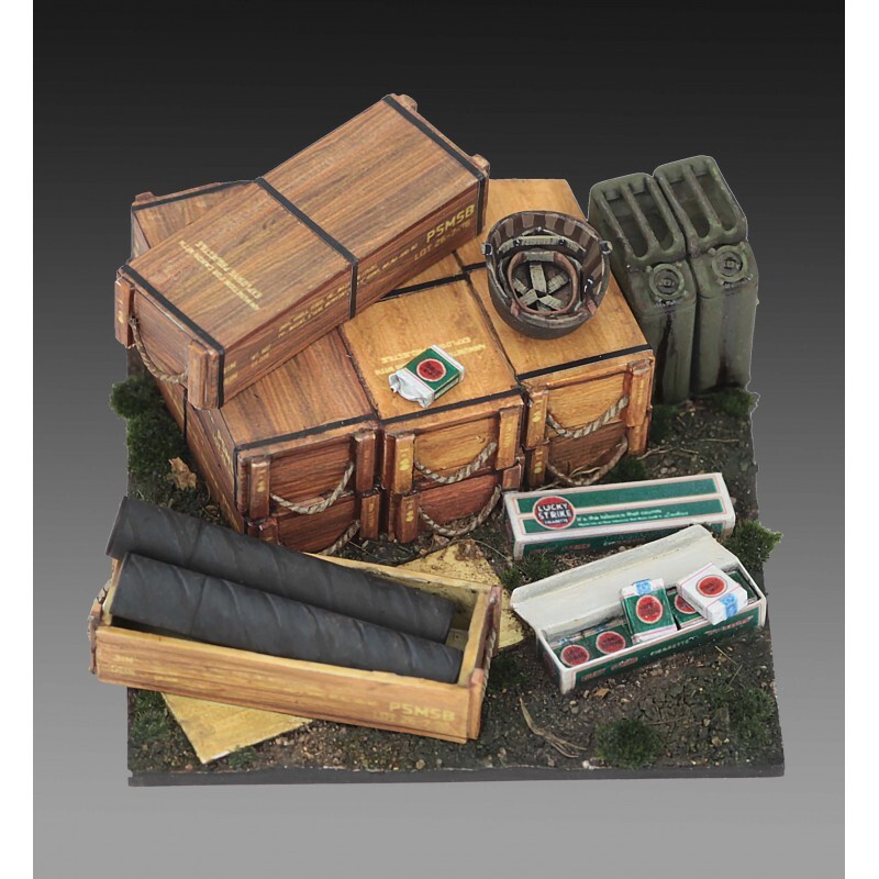 Royal 1/35 Base with 105 mm Ammo with Cases