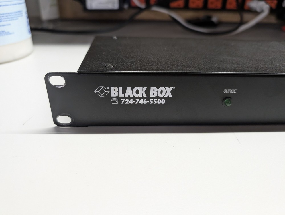 Black Box SP215a-r2 RACK MOUNT POWER SUPPLY