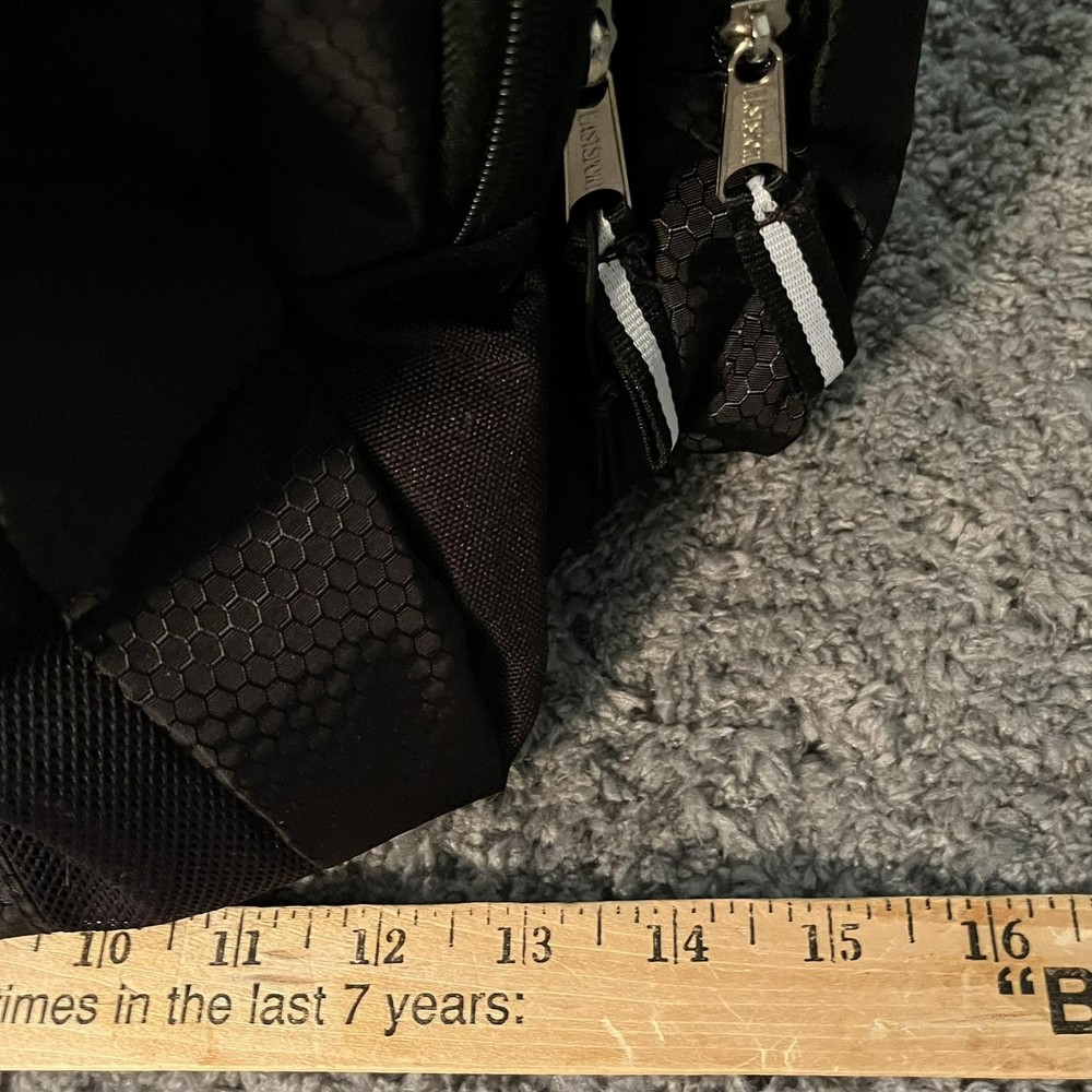EASTSPORT Backpack One Size Black External Pockets Padded Straps Zip Fastener