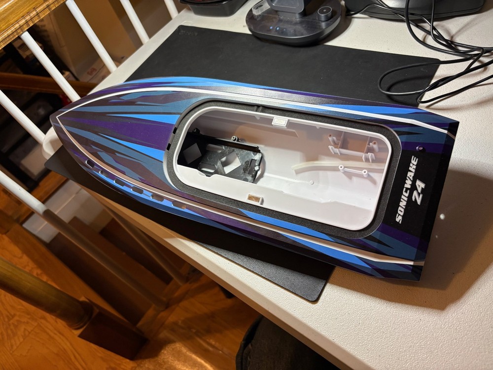 Model Boat Sonicwake 24" Pro Boat Hull Only