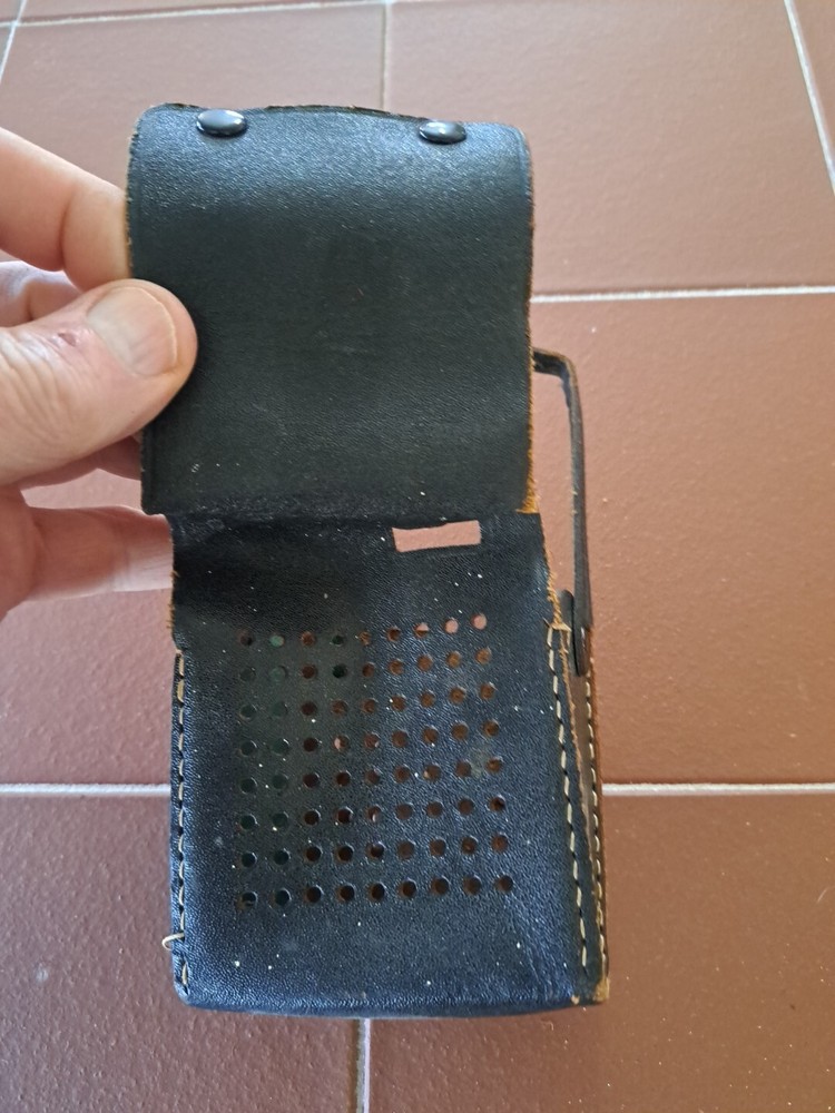 Vintage Hato Hasi Transistor Radio Leather Case.