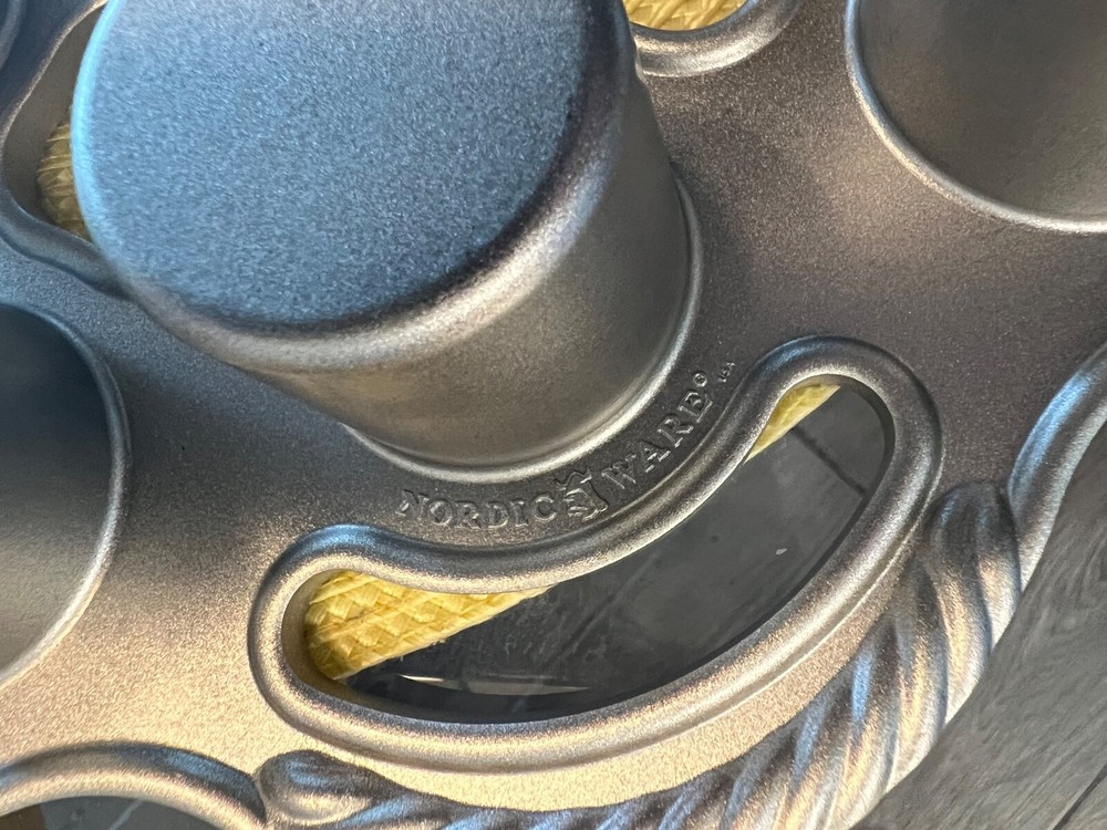 Nordic Ware Petite Popover Pan EUC