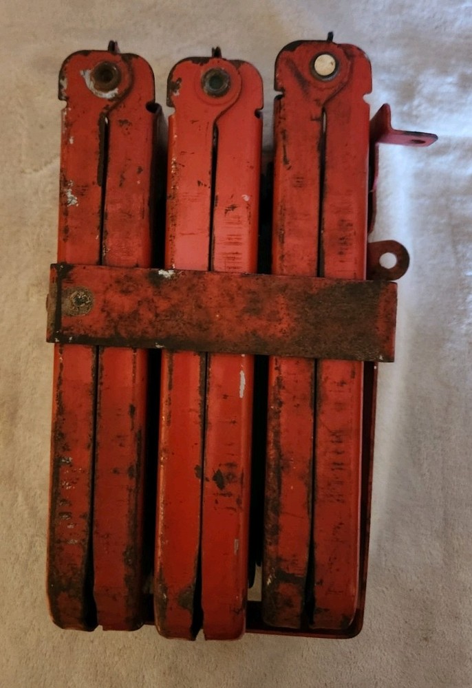 Vintage Miro-Flare Miro-Flex 3 Pc. Folding Reflectors W / Case and Flags - 4D