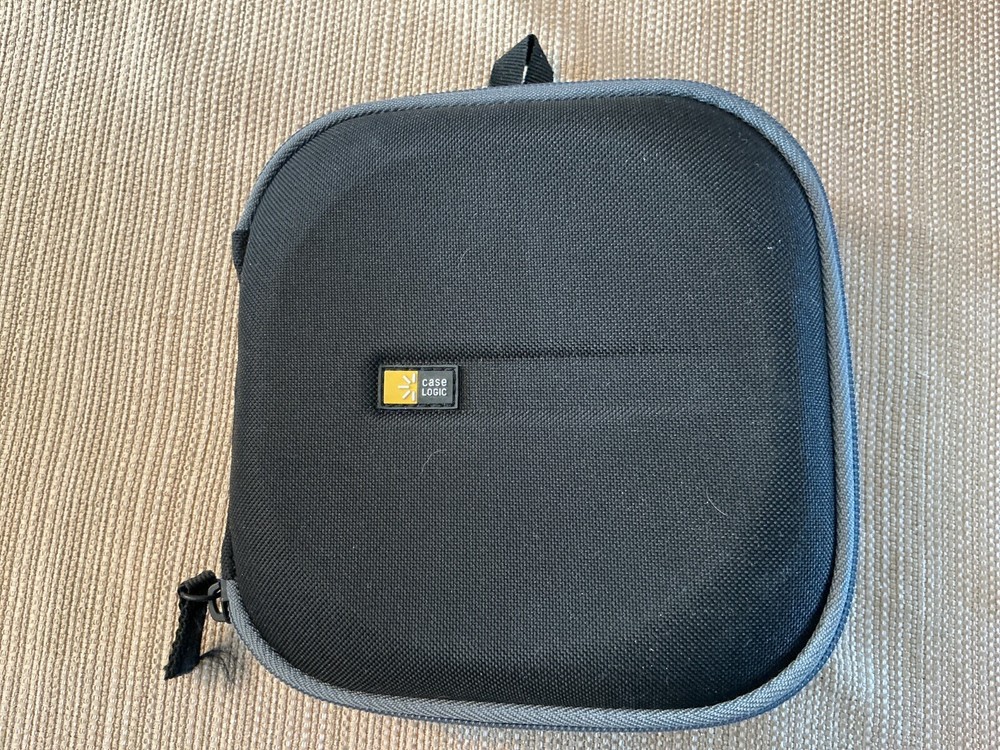 Case Logic CD Wallet, Holds 24 CDs, Color: Black