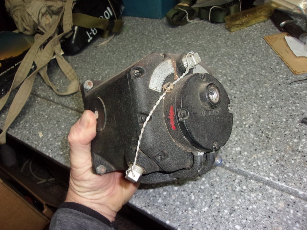 C32 plane gyro indicator