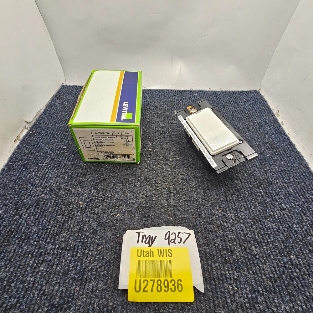 Leviton DLDNK-1W Lumina RF Decora 1Button multi-function BLE Keypad White