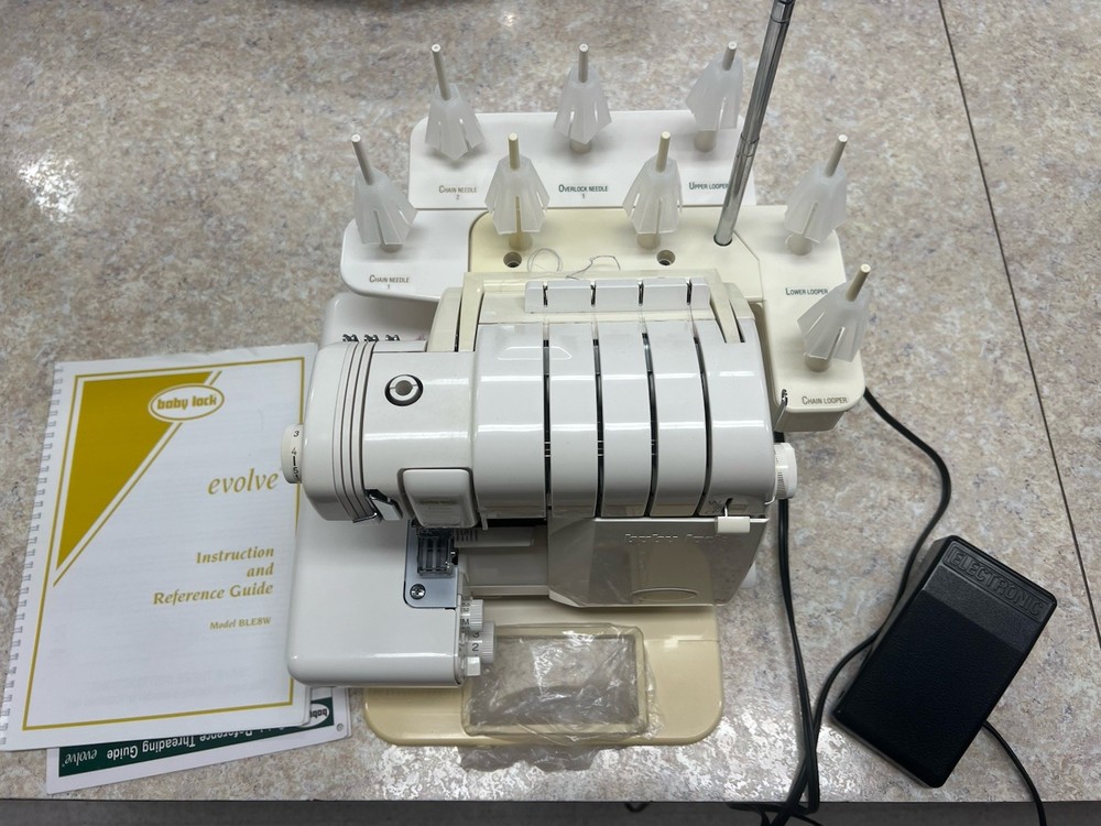 Baby Lock Evolve BLE8W 8 Thread Serger Machine