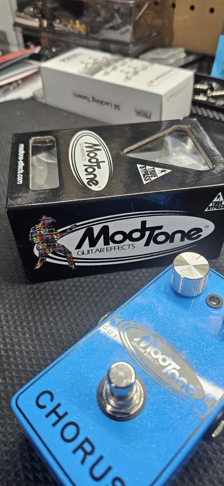 Mod Tone Chorus Pedal