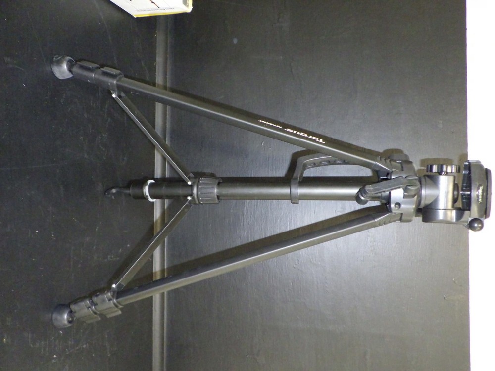 Targus TGT-BK58T Tripod