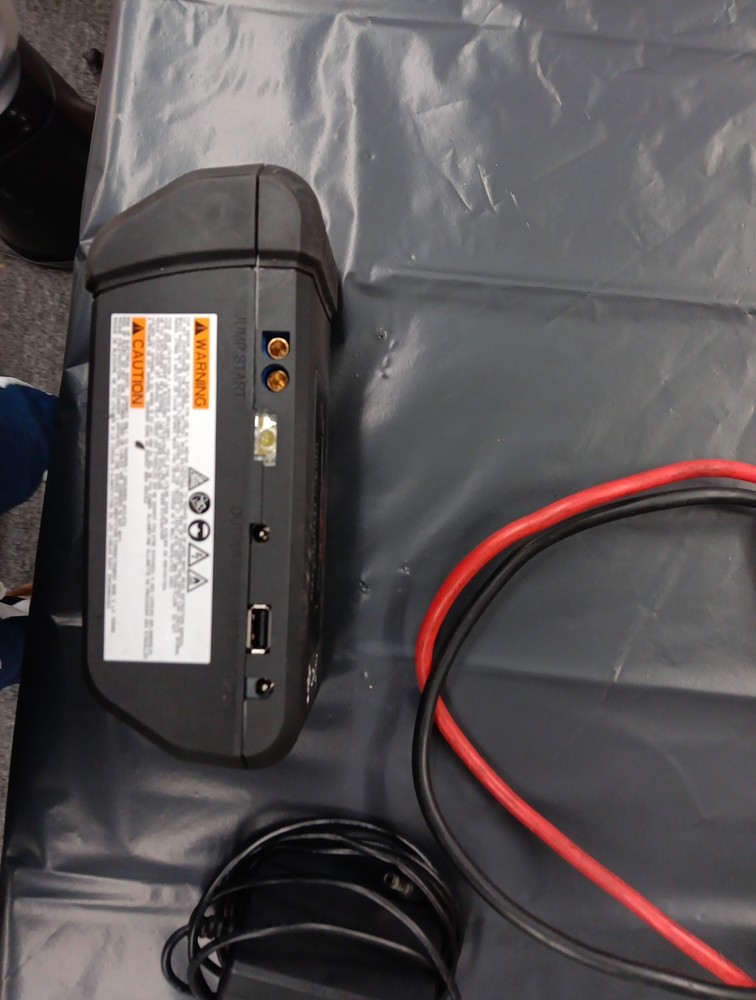 Snap On Lithium-ion Engine Starter EEJP201MBKA-J UNUSED