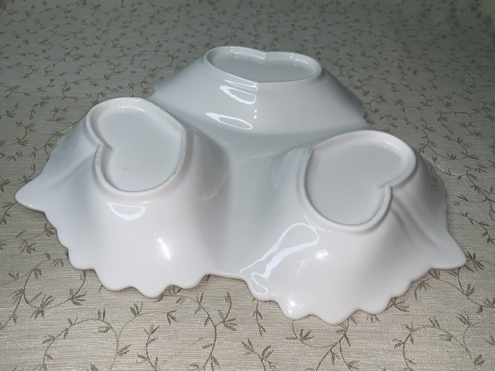 Vtg 11” White Scroll work 3 section Ceramic Serving Plate Platter Hearts Italy