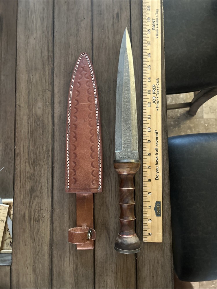 Hand Made Damascus Dagger